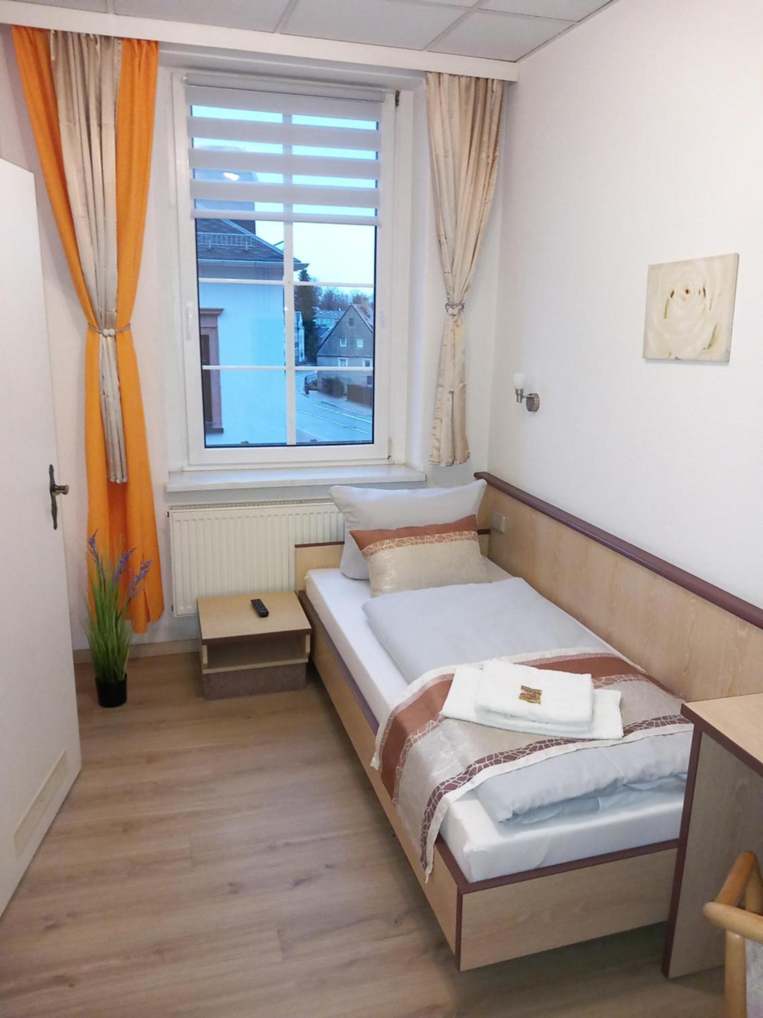 Hotel Eintracht 미트와이다 외부 사진